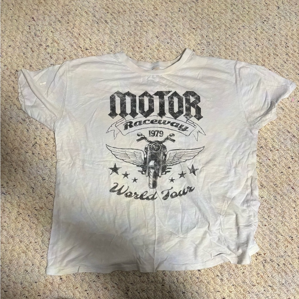 Graphic tee